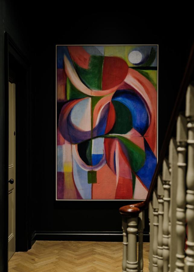 Leighton House - Boutique Guesthouse Μπαθ Εξωτερικό φωτογραφία Painting by the artist