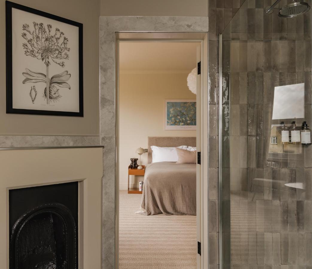Leighton House - Boutique Guesthouse Μπαθ Εξωτερικό φωτογραφία A room at The Ivy Hotel