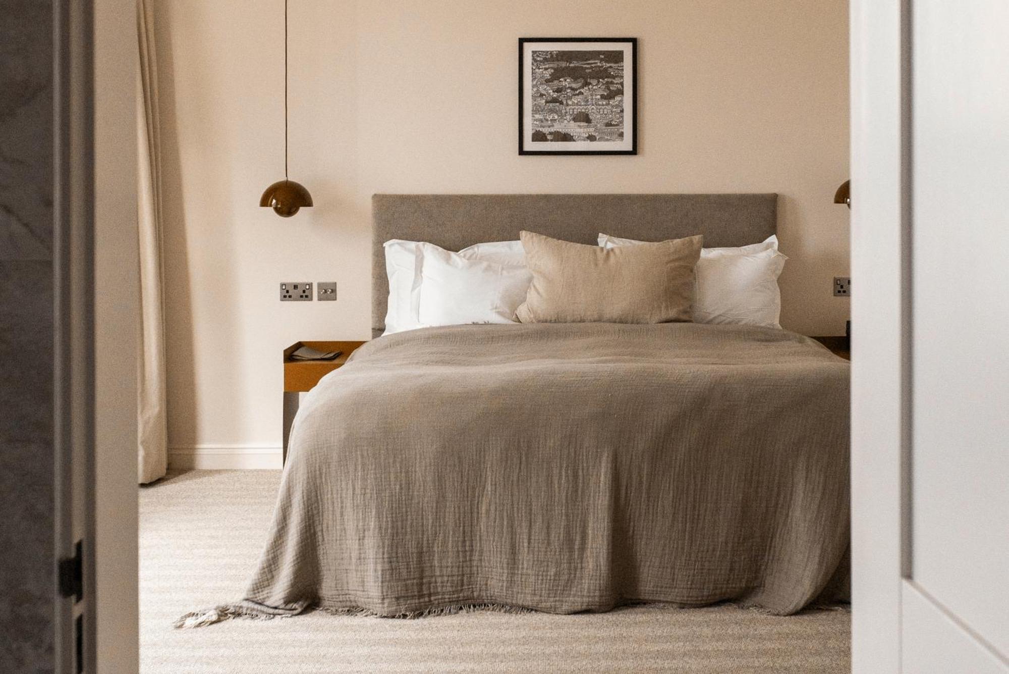 Leighton House - Boutique Guesthouse Μπαθ Εξωτερικό φωτογραφία A bedroom