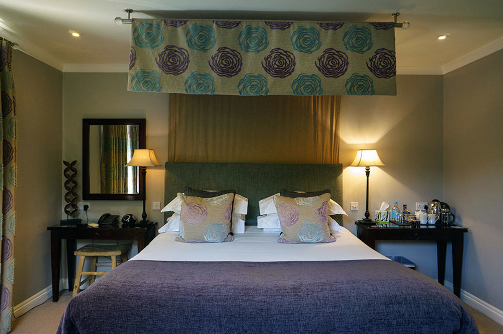 Leighton House - Boutique Guesthouse Μπαθ Εξωτερικό φωτογραφία A bedroom at the hotel