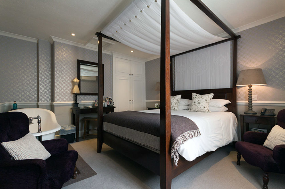 Leighton House - Boutique Guesthouse Μπαθ Εξωτερικό φωτογραφία A bedroom at The Berkeley